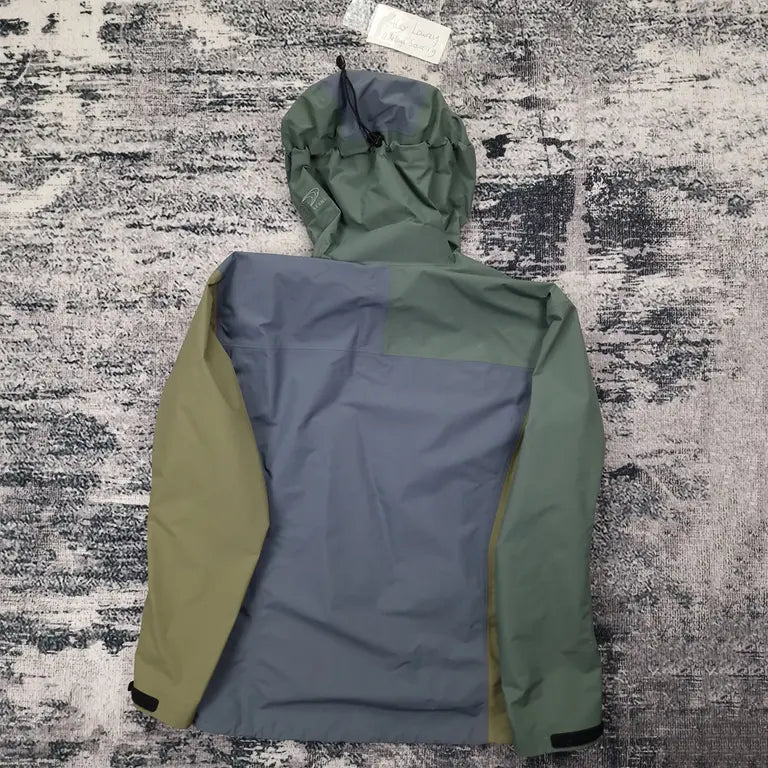 Arcteryx x Beams Beta SL