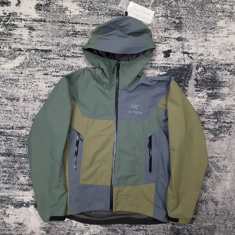 Arcteryx x Beams Beta SL